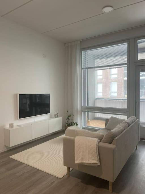 Apartment Yksioe Loistavalla Sijainnilla Sekae Yhteyksillae Vantaa